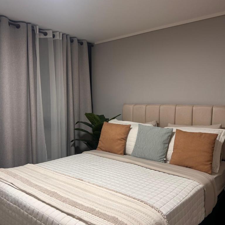 DEPARTAMENTO MODERNO Y COMODO CERCA A MOVISTAR ARENA Y FANTASILANDIA - One-Bedroom Apartment - 14