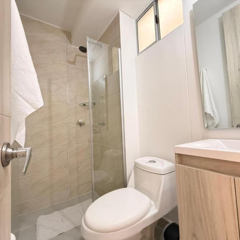 Escape to Serena del Mar Pool, Gym, and AC - Two-Bedroom Apartment - 30