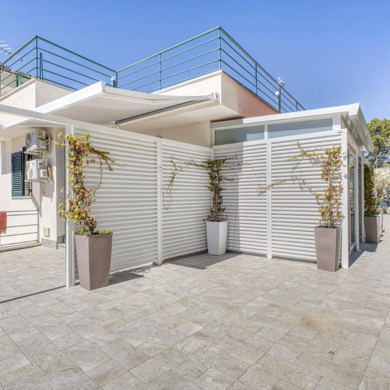 VFH Residence Flavia -Tre Piscine - Appartamento con 2 Camere da Letto, Terrazza e Vista Mare - 19
