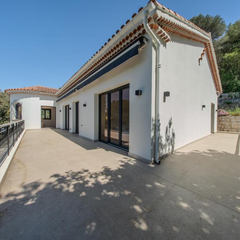 Panoramic-View Villa, 5 En-Suites, Pool, Sleeps 10 - Villa - 30