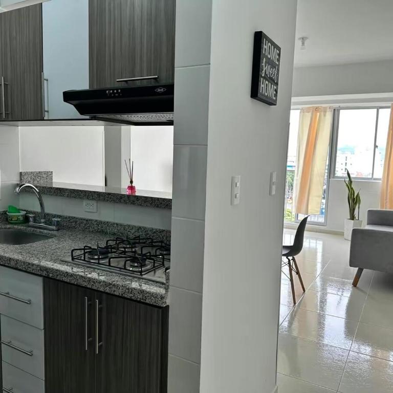 Beautiful apartment - Three-Bedroom Apartment - 14