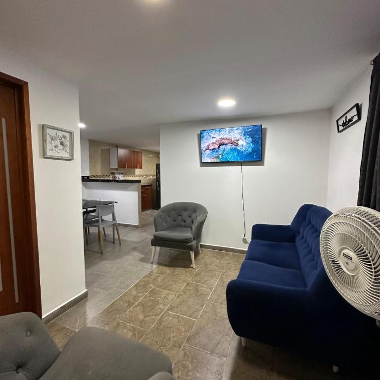 Large apartment 3 - Three-Bedroom Apartment - 6