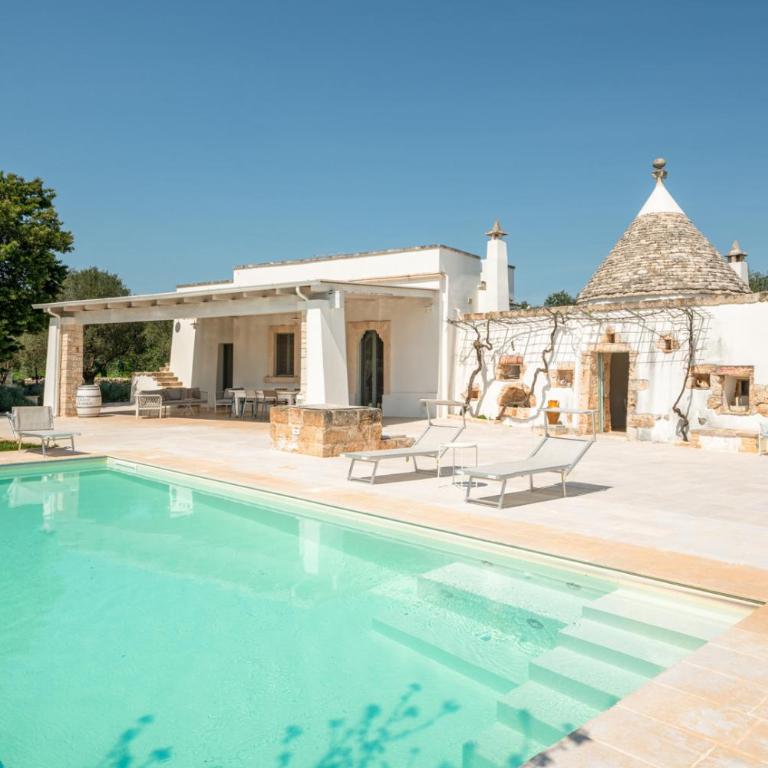 Trullo Vignaiolo with Private Pool in Ostuni - Three-Bedroom Apartment - 78