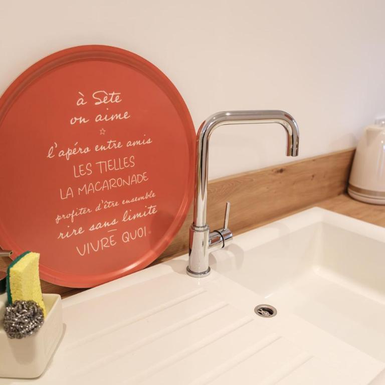 Les Suites du Parc - Appartement lumineux de 2 chambres avec une vue imprenable sur le parc Simone Veil à 2 minutes des halles - Apartment mit 2 Schlafzimmern und Aussicht - 6