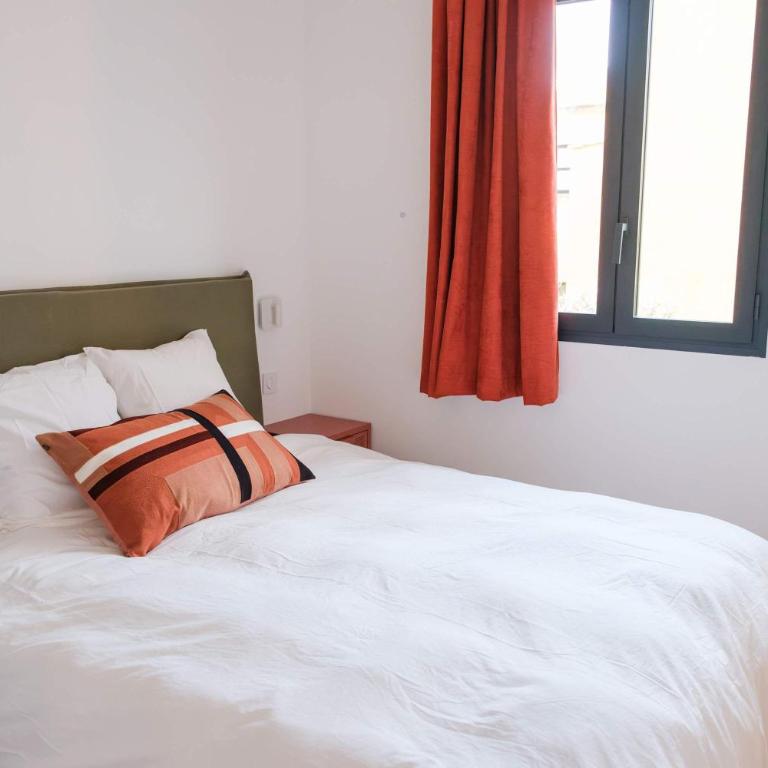 Les Suites du Parc - Appartement lumineux de 2 chambres avec une vue imprenable sur le parc Simone Veil à 2 minutes des halles - Apartment mit 2 Schlafzimmern und Aussicht - 13