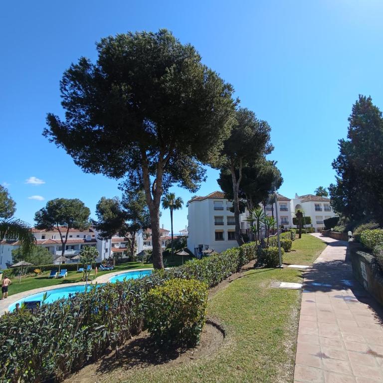 Miraflores Rancho B, Tranquil, 3 Bedroom, Ground floor, Garden Apartment - Apartamento de 3 dormitorios - 2