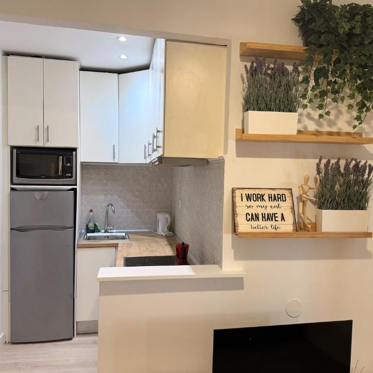 Cozy apartment in Madrid - One-Bedroom Apartment - 5