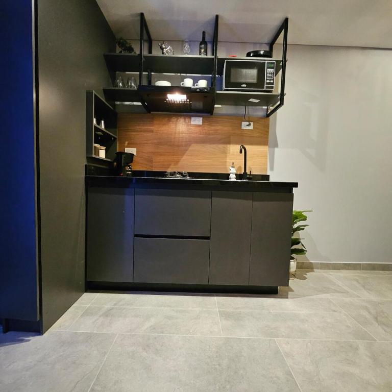 Modern Studio for 1 or 2 Guests Near Airport Free WiFi - Apartamento de 1 dormitorio - 29