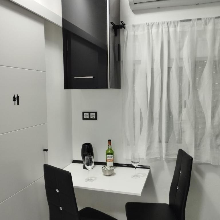 Vilapicina Rooms - Double Room with Private Bathroom - 4
