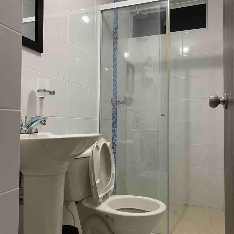 Impeccable and comfortable, all in one place! - Three-Bedroom Apartment - 14