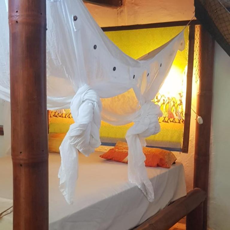 Surf Camp bonngo - Family Room with Private Bathroom - 1