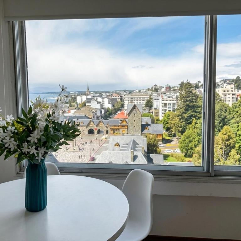 Dpto Moderno Céntrico con vista al Lago - One-Bedroom Apartment with Lake View - 4