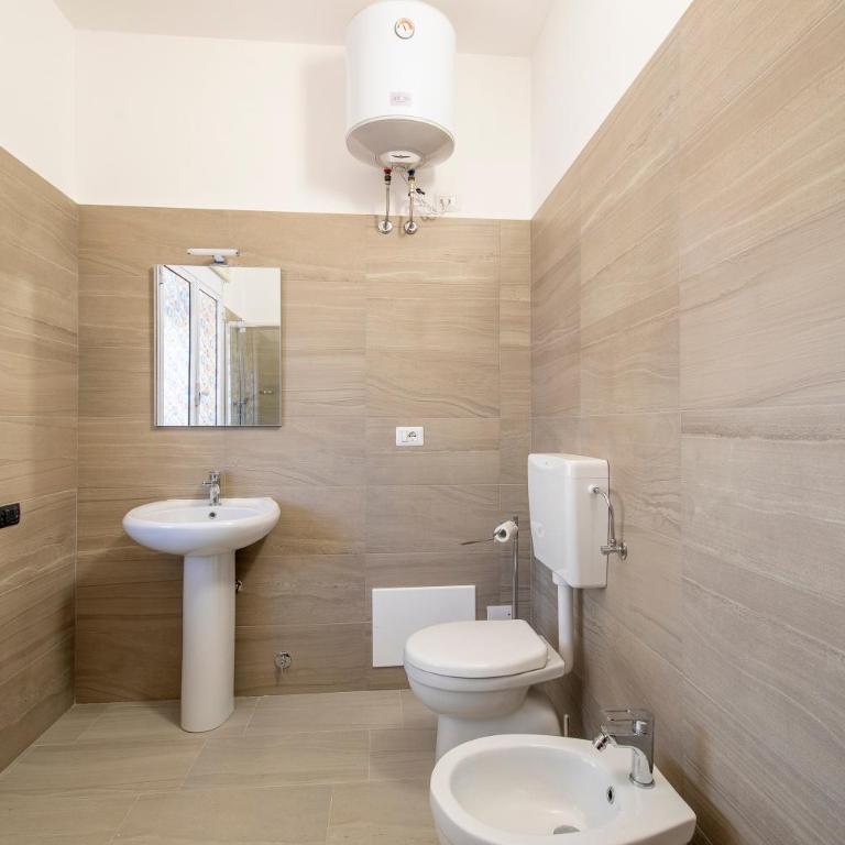 Giardini del Cavaliere - Camera Matrimoniale con Bagno Privato - 6