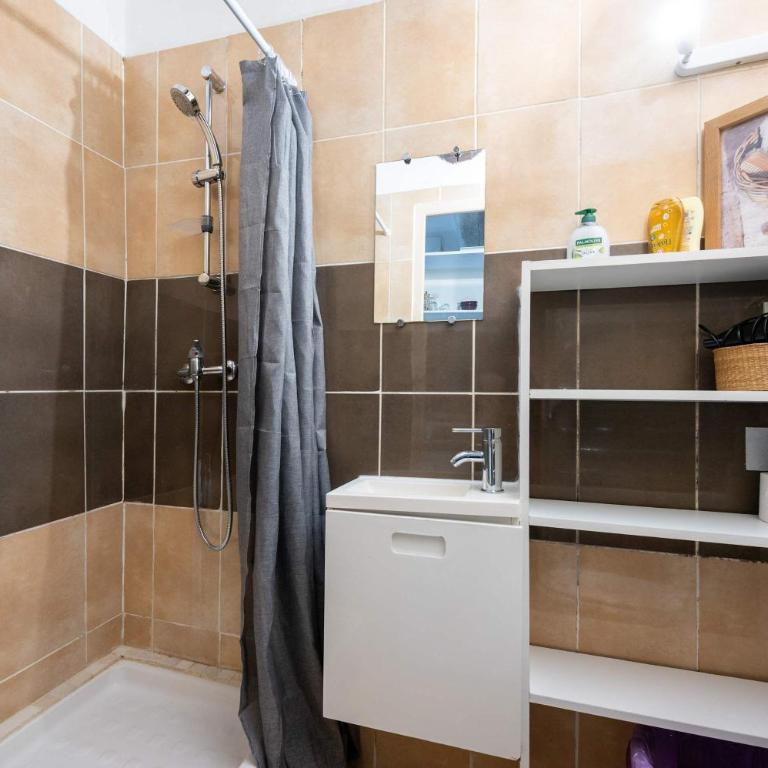 Studio cosy Les Roches - centre village - Monolocale - 3