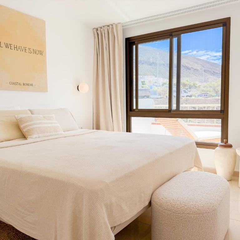 Coastal Modern Apartment Los Cristianos - Heated Pool, AC, Big Terrace - Appartamento con 1 Camera da Letto - 2