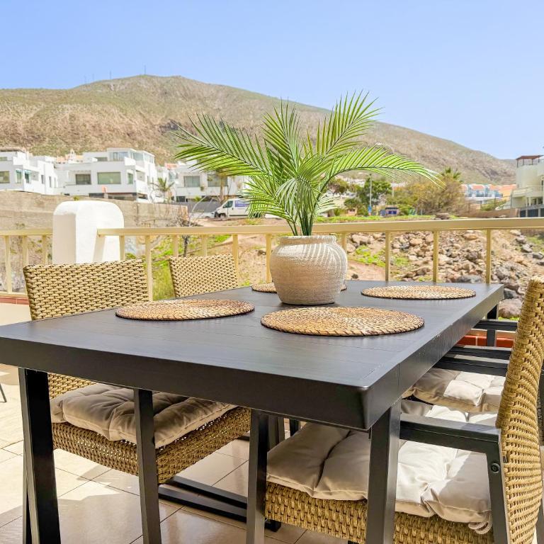 Coastal Modern Apartment Los Cristianos - Heated Pool, AC, Big Terrace - Appartamento con 1 Camera da Letto - 6