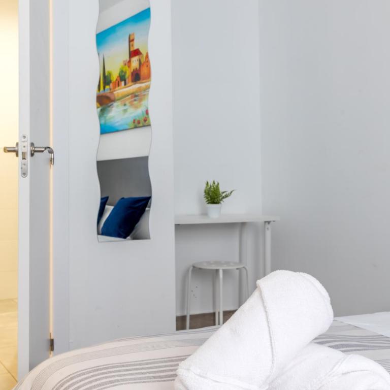 LooP Las Ventas - Double Room with Private Bathroom - 49