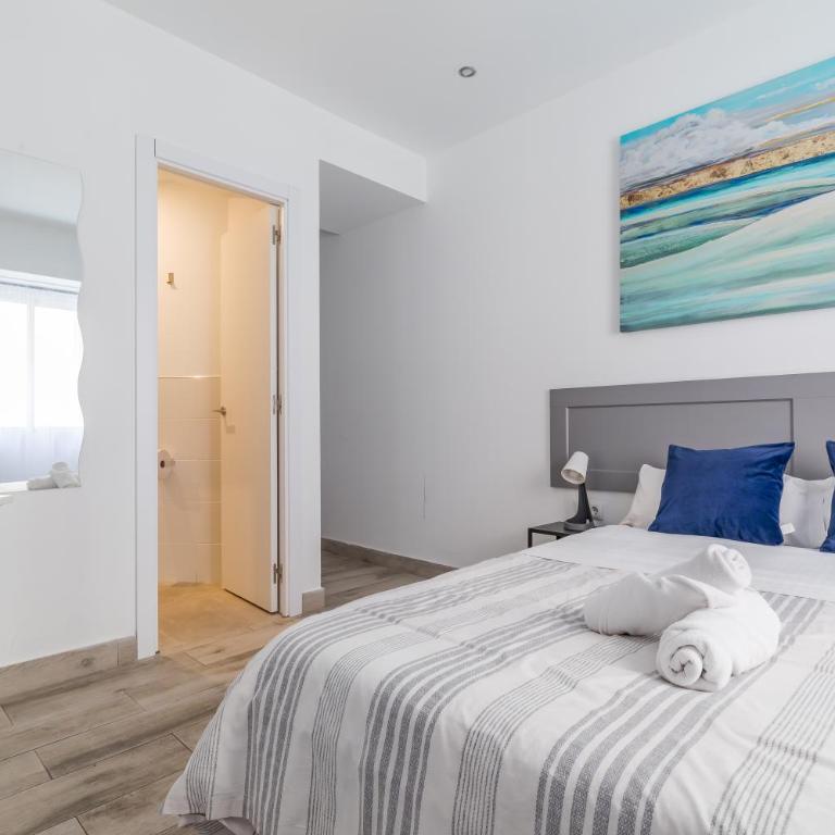 LooP Las Ventas - Double Room with Private Bathroom - 87
