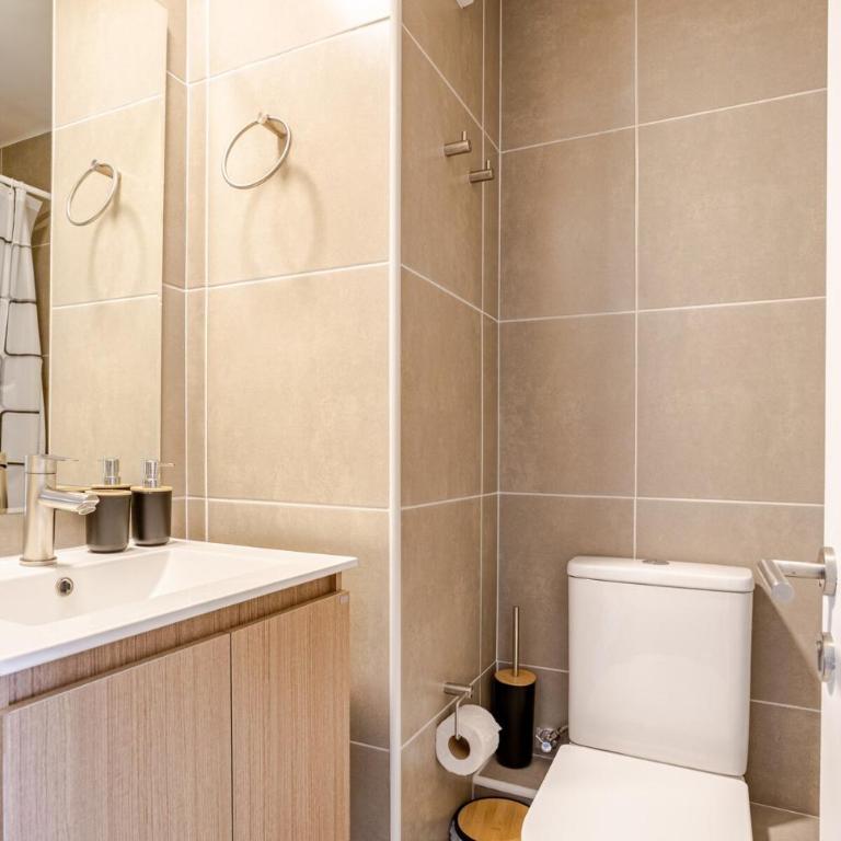 Departamento Suite moderno con ubicación privilegiada en el centro de Santiago, cercano a Palacio De La Moneda y lugares turísticos de la ciudad CON AIRE ACONDICIONADO - One-Bedroom Apartment - 13