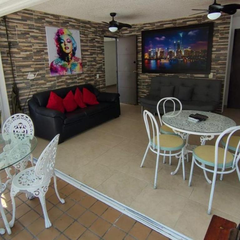 Apartasol por días en condominio ciudadela Santa Fe de Antioquia - Two-Bedroom Apartment - 15