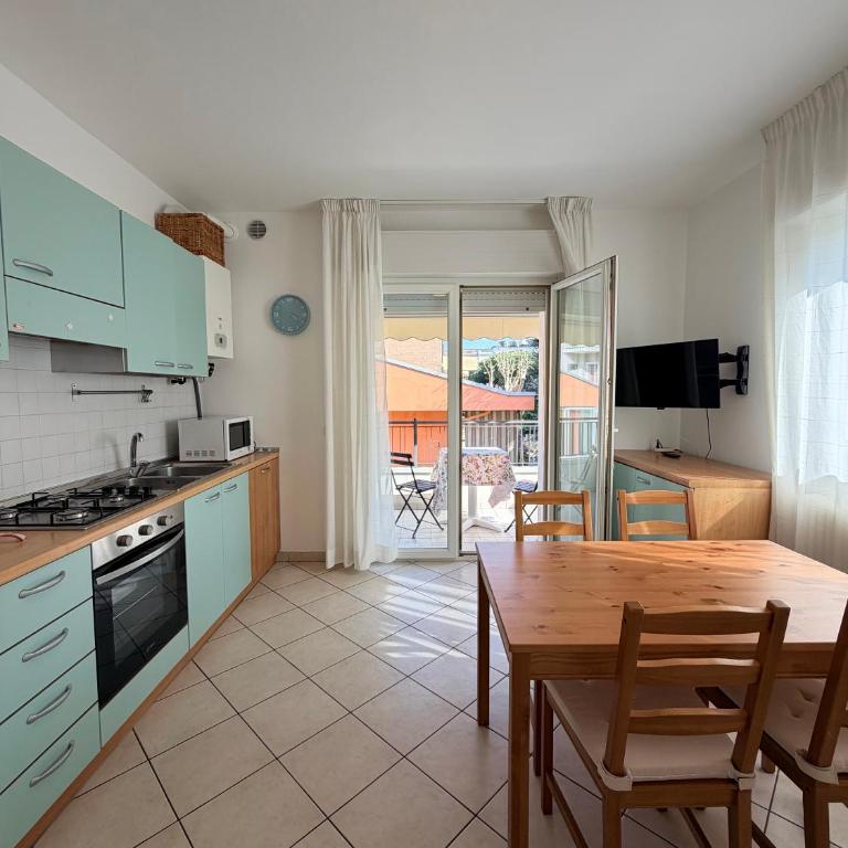 Appartamenti Bixio Leisure- Flexrent Immobiliare Abissinia - Two-Bedroom Apartment with Balcony - 26