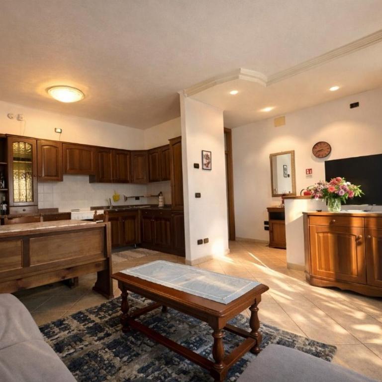 Casa Centrale - Appartamento con 2 Camere da Letto - 1