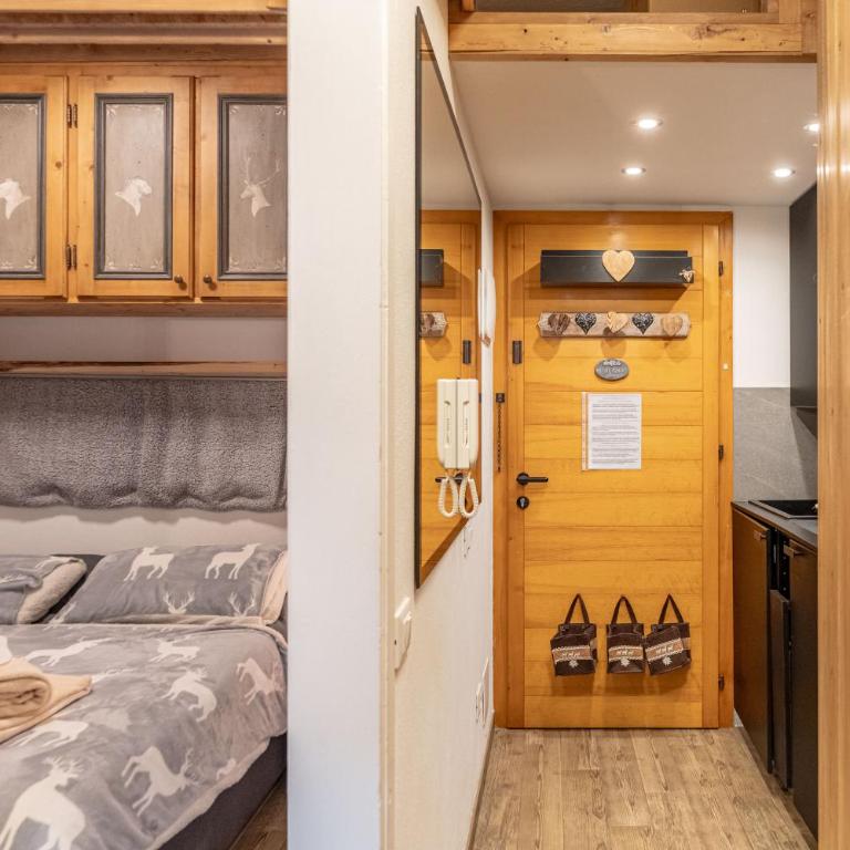 Brenta Dolomites Views Retreat - Heart of Campiglio - Appartamento Deluxe - 20