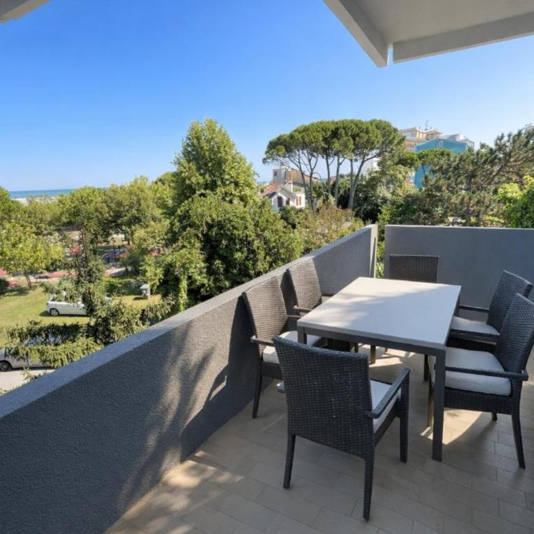 Residence Triangolo Trilocale con terrazzo vista mare parziale - Agenzia Cocal - Appartamento con 2 Camere da Letto - 1