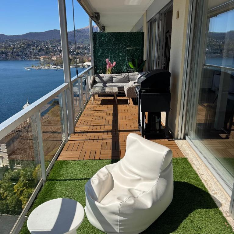 Attico con vista panoramica sul lago - due camere - Appartamento con 2 Camere da Letto e Vista Lago - 17