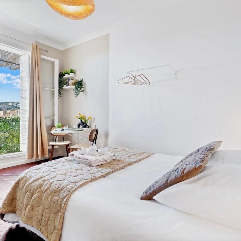 HYPER Centre - Balcon - Calme - Climatisation - Wifi - Tramway - Cuisine équipé - Appartement 1 Chambre - 8