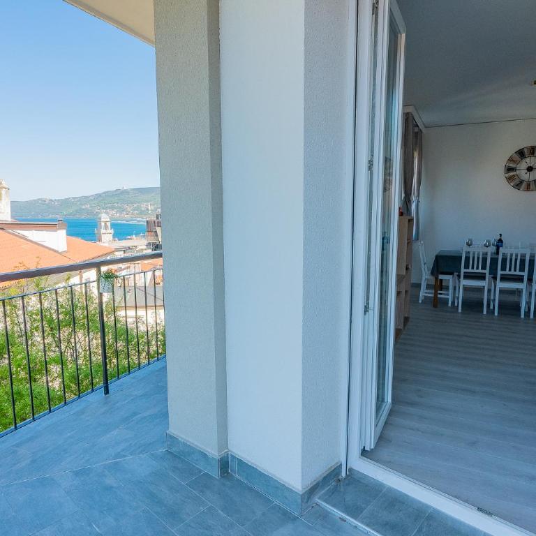 Casa Ventitreesimo Trieste - Appartamento con 4 Camere da Letto e Balcone - 19