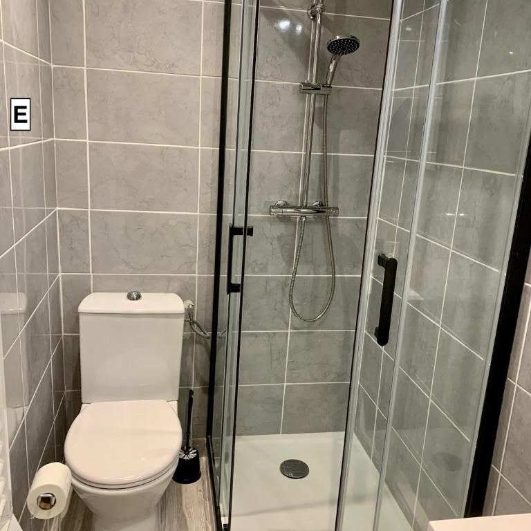 Notre Dame - One-Bedroom Apartment - 14