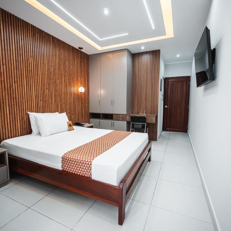 Hotel Nilas - Deluxe Double Room - 1