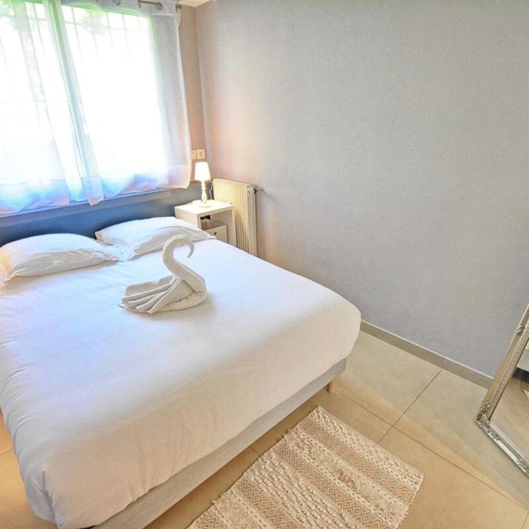 Luxury Apartment, Private Garden Sea within Walking Distance Parking - Appartement 1 Chambre - 7