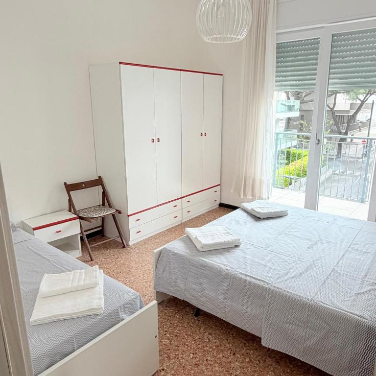 Jesolo attic - beach spot - Appartamento Deluxe con 2 Camere da Letto e Vista Giardino - 4