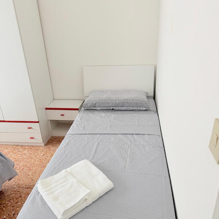 Jesolo attic - beach spot - Appartamento Deluxe con 2 Camere da Letto e Vista Giardino - 6
