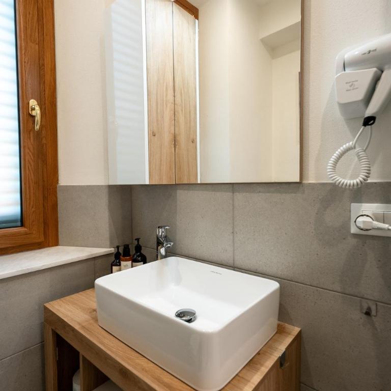 LORENZO APPARTAMENTO Borgo Giannotti - Two-Bedroom Apartment - 9