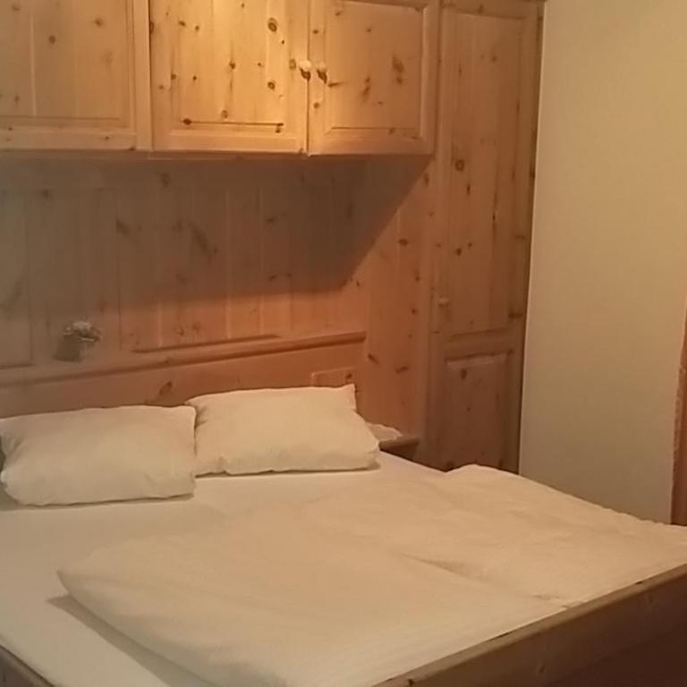 Haus Sonneck - Doppelzimmer mit Balkon - 7