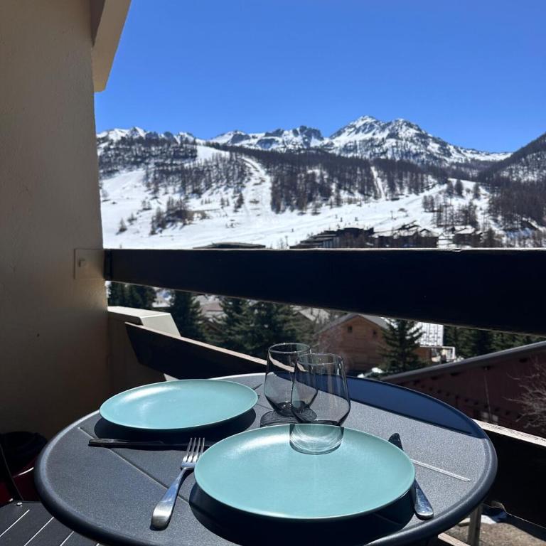 Beautiful, fully renovated studio apartment with a view - Apartment mit 1 Schlafzimmer - 6