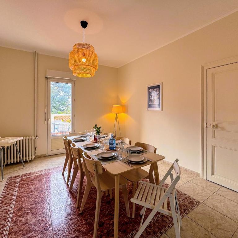 Grande Maison avec piscine, parking et wifi - Villa - 81