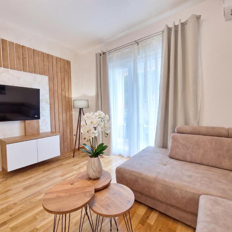 Twins Apartment - One-Bedroom Apartment - 8