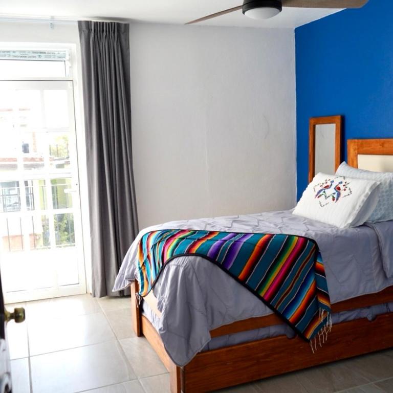 Vivencia GTO 4BR Rooftop w Private Garage 15m Dtwn - Four-Bedroom Vacation Home - 4
