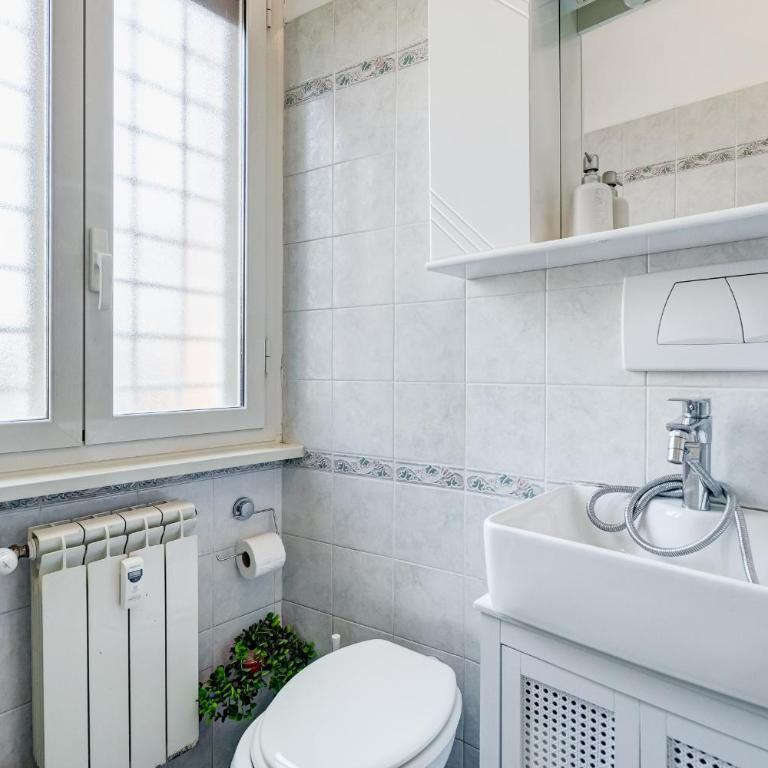 Joy House - Roma Vaticano - Three-Bedroom Vacation Home - 9