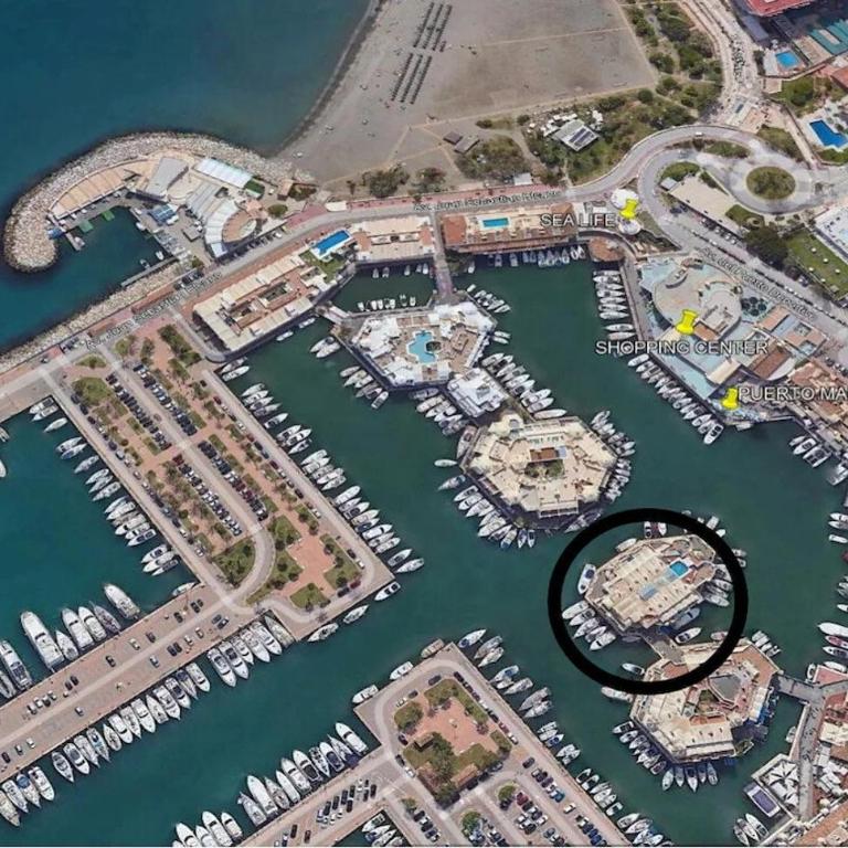 Cozy corner 2 bed apartment Island Puerto Marina - Apartamento - 38