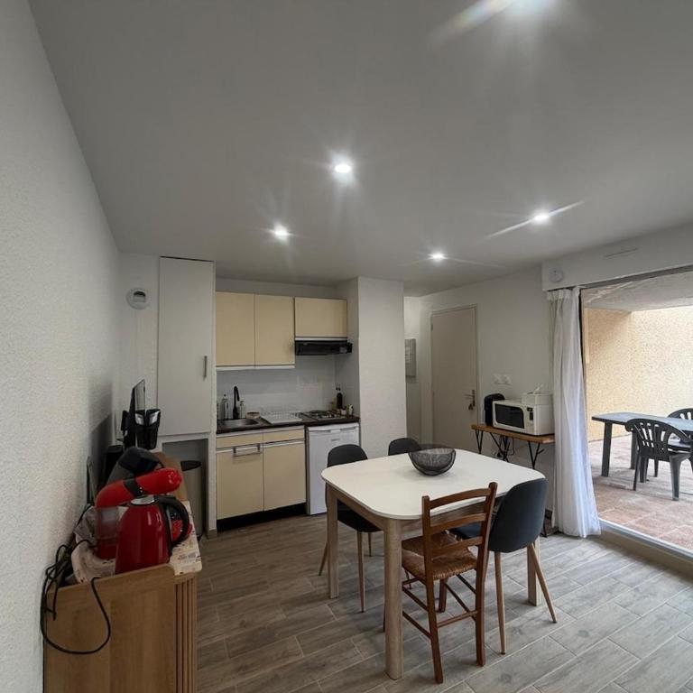 joli T2 proche du centre, en rez-de-chaussée pour 4 à 5 personnes, terrasse, Wi-Fi, parking - Appartamento con 1 Camera da Letto - 1