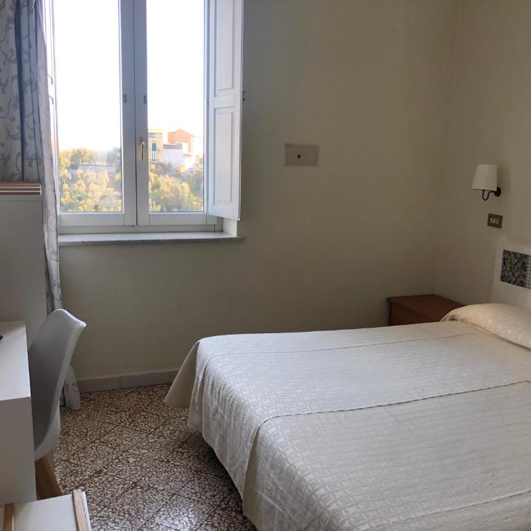 Hotel Dania - Double or Twin Room - 2
