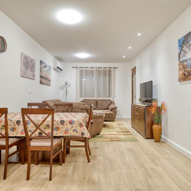 Sunny apartment - Apartman sa 2 Spavaće Sobe - 11