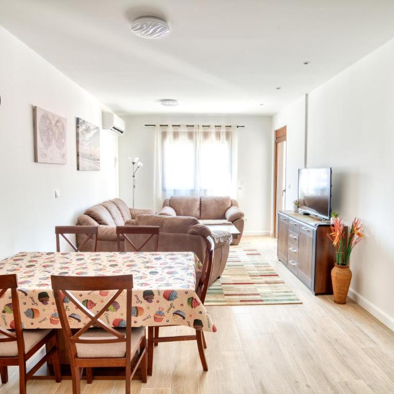 Sunny apartment - Apartman sa 2 Spavaće Sobe - 12