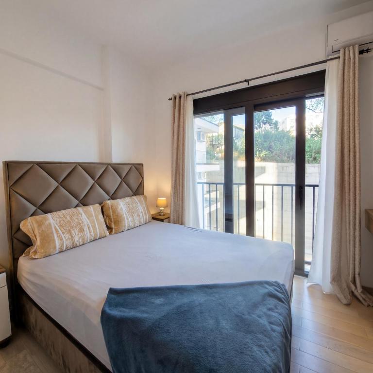 Leyla Apartment - One-Bedroom Apartment - 2