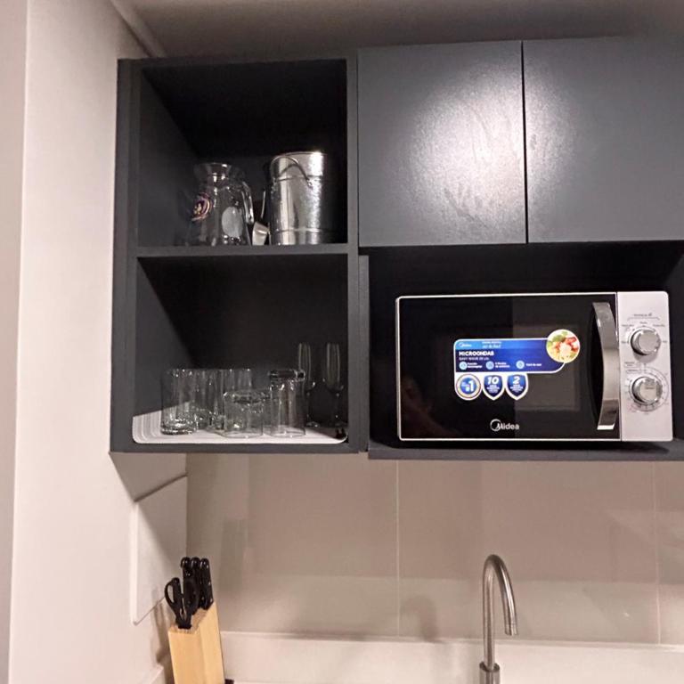 Estudio con Estilo Entre Barrio Brasil y La Moneda Metro Santa Ana - One-Bedroom Apartment - 2